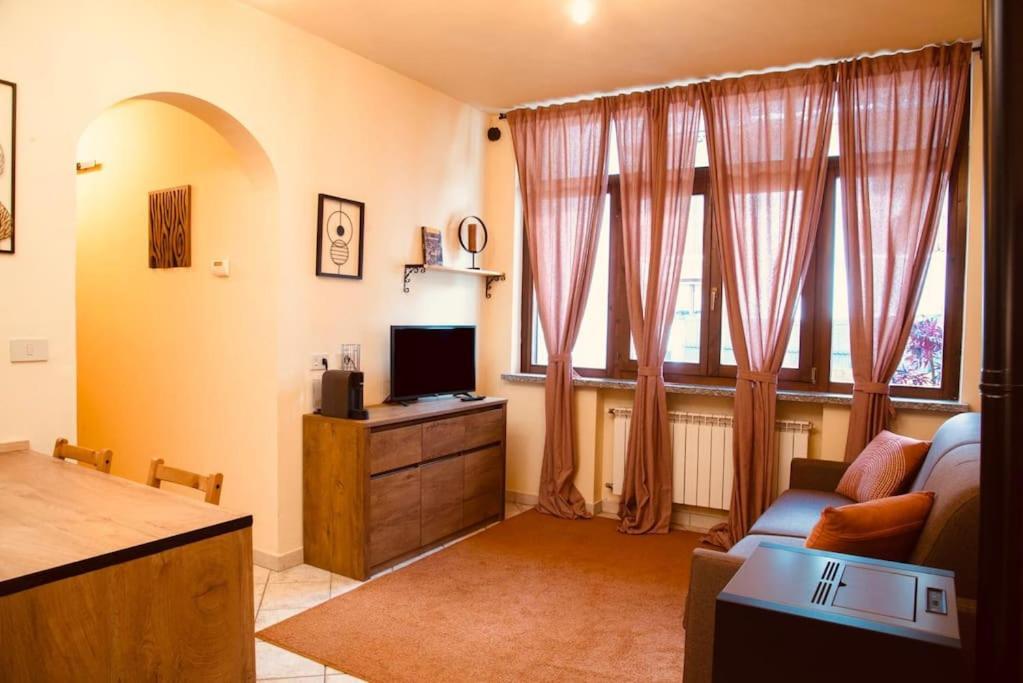 Relax Home,Nel Cuore Della Valle D'Aosta Montjovet Eksteriør billede